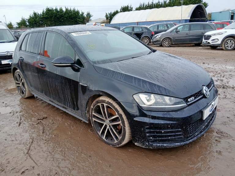 BREAKING VOLKSWAGEN GOLF 2.0 DIESEL 2015 STOCK NUMBER ZY79