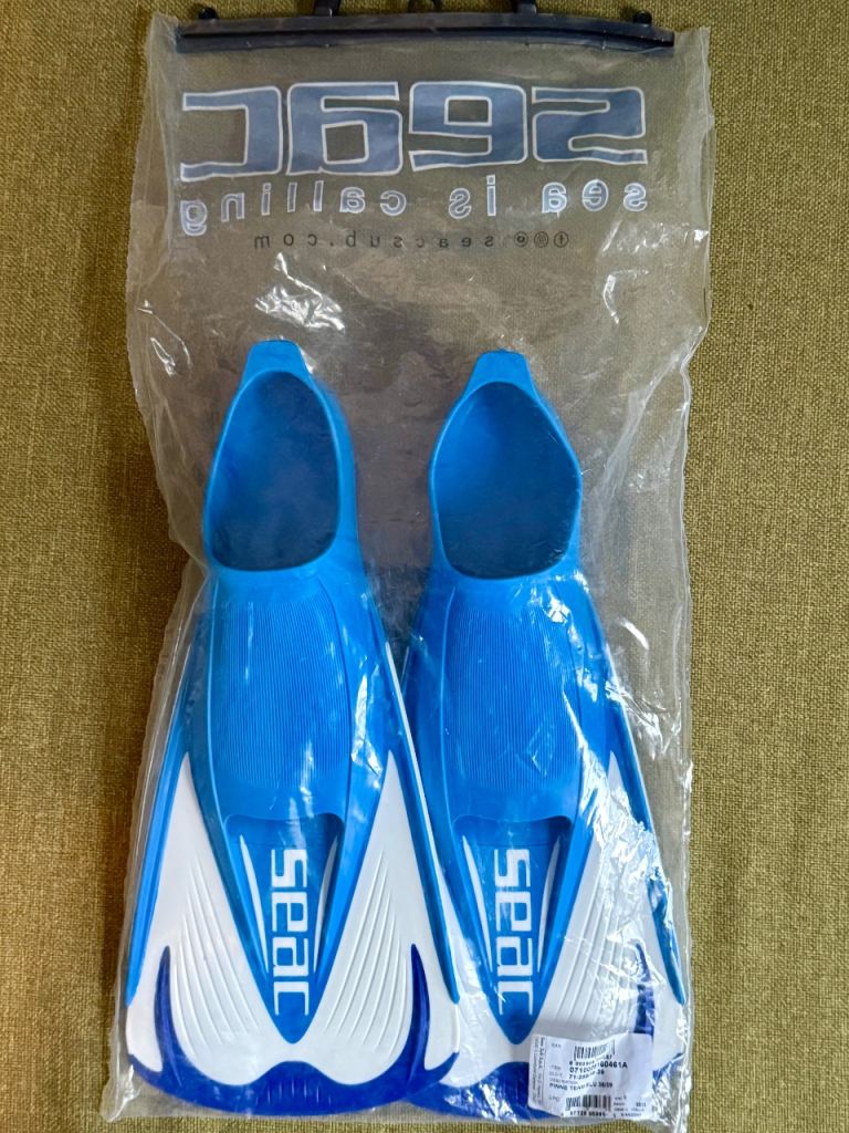 Blue and white swim training fins - Seac (size 38-39)