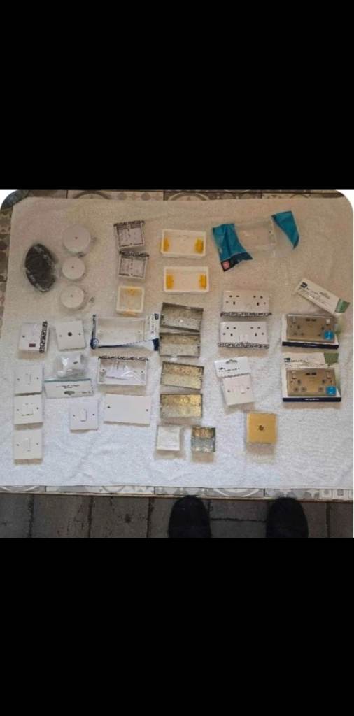 Job Lot of White Electrical Sockets and Switches – As Good As New