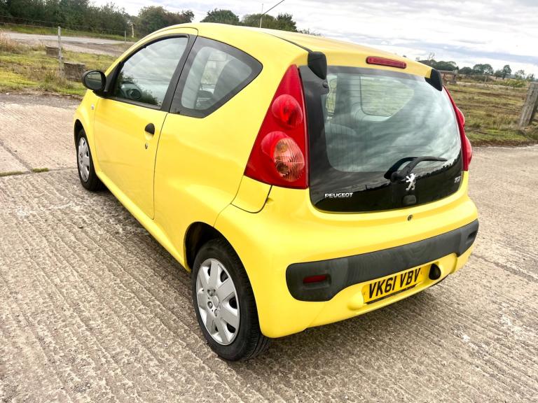 2011 Peugeot 107 Urban Lite*10m mot*£20 tax*70mpg*Low Insurance*ONLY 66k miles