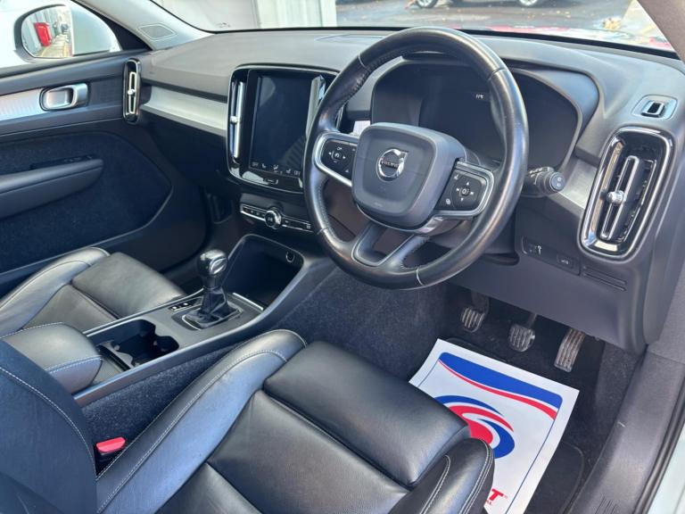 2019 Volvo XC40 1.5 T3 Momentum Pro Euro 6 (s/s) 5dr ESTATE Petrol Manual