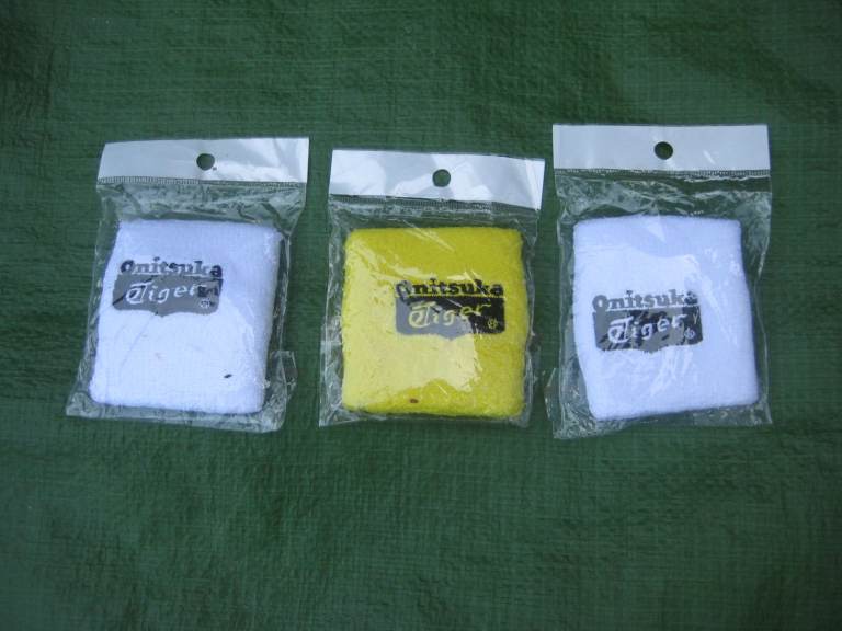 3 Brand New Stretch Wrist Bands: 3 for £2.00