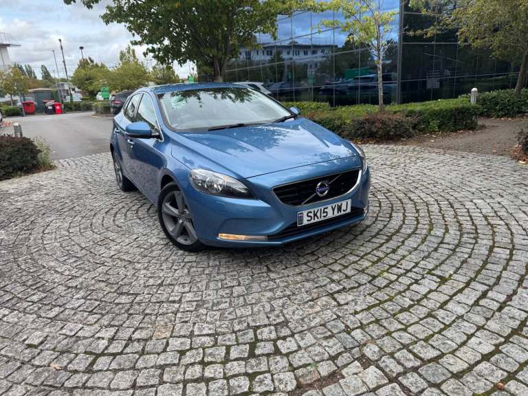 2015 Volvo V40 D4 [190] SE 5dr HATCHBACK Diesel Manual