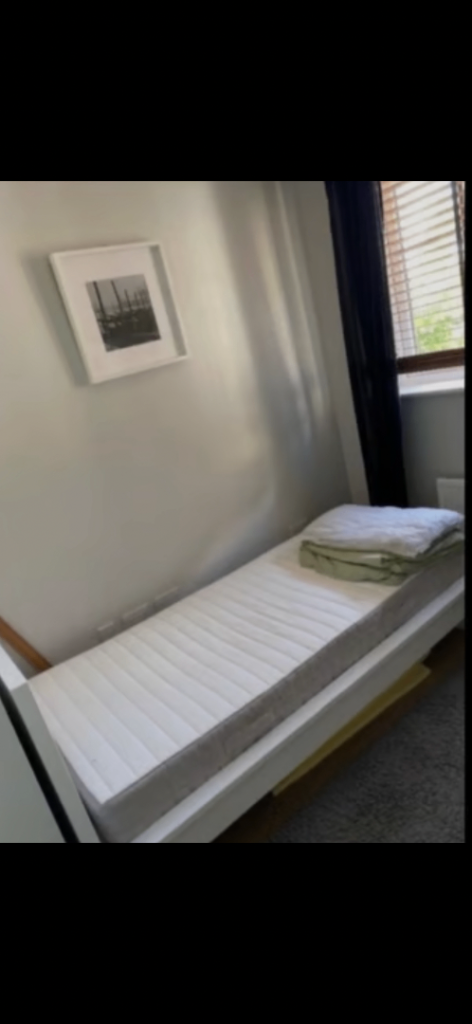 Furnished single room £520pcm