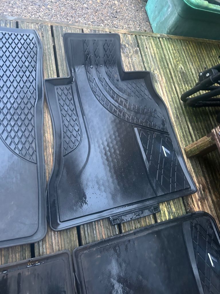 BMW 7 series rubber floor mats 