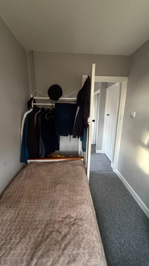 Single room for rent 