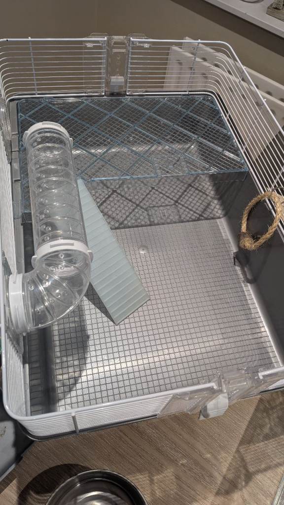 Large hamster cage with accessories 