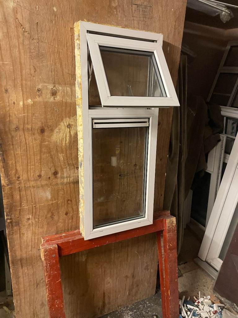 H 98 x W 40 cm - SMALL MODERN ALUMINIUM DOUBLE GLAZED WINDOW - CLEAR GLASS (REF: SJ474) 