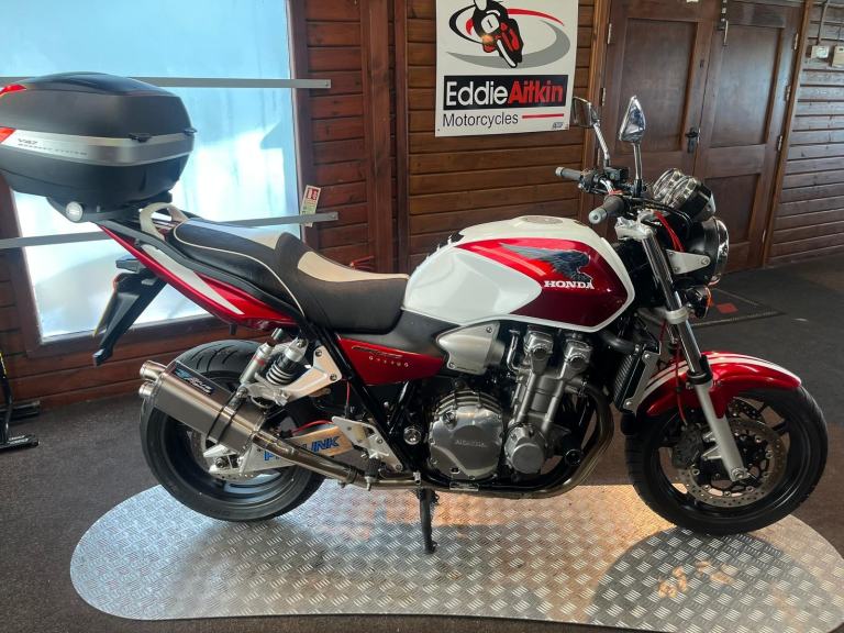 2003 HONDA CB 1300 F 3 ** FANTASTIC CONDITION**