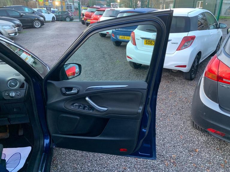 2011 Ford S-Max 2.0 TDCi Titanium Powershift Euro 5 5dr MPV Diesel Automatic