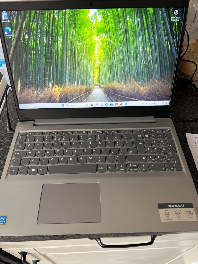 Lenovo laptop 