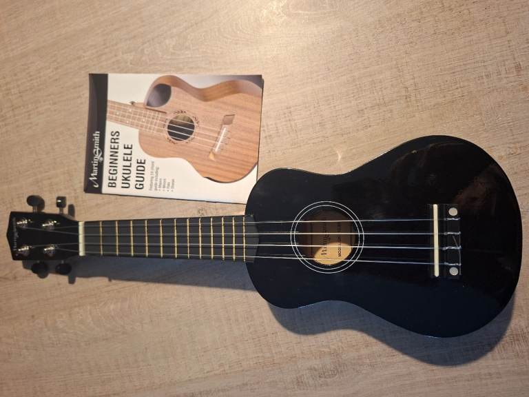 Martin Smith Black Ukulele with Beginner's Guide and Carry Bag
