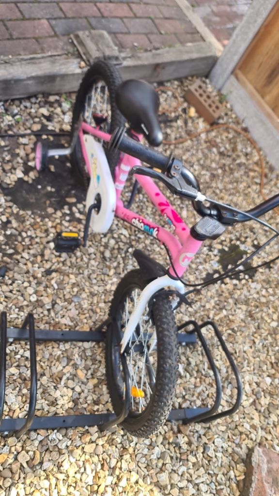 Girls bike 18 inch 