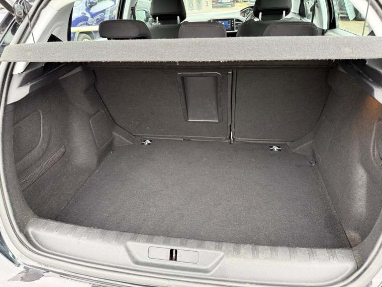 PEUGEOT 308 1.2 PureTech Allure Black Manual Petrol 2017