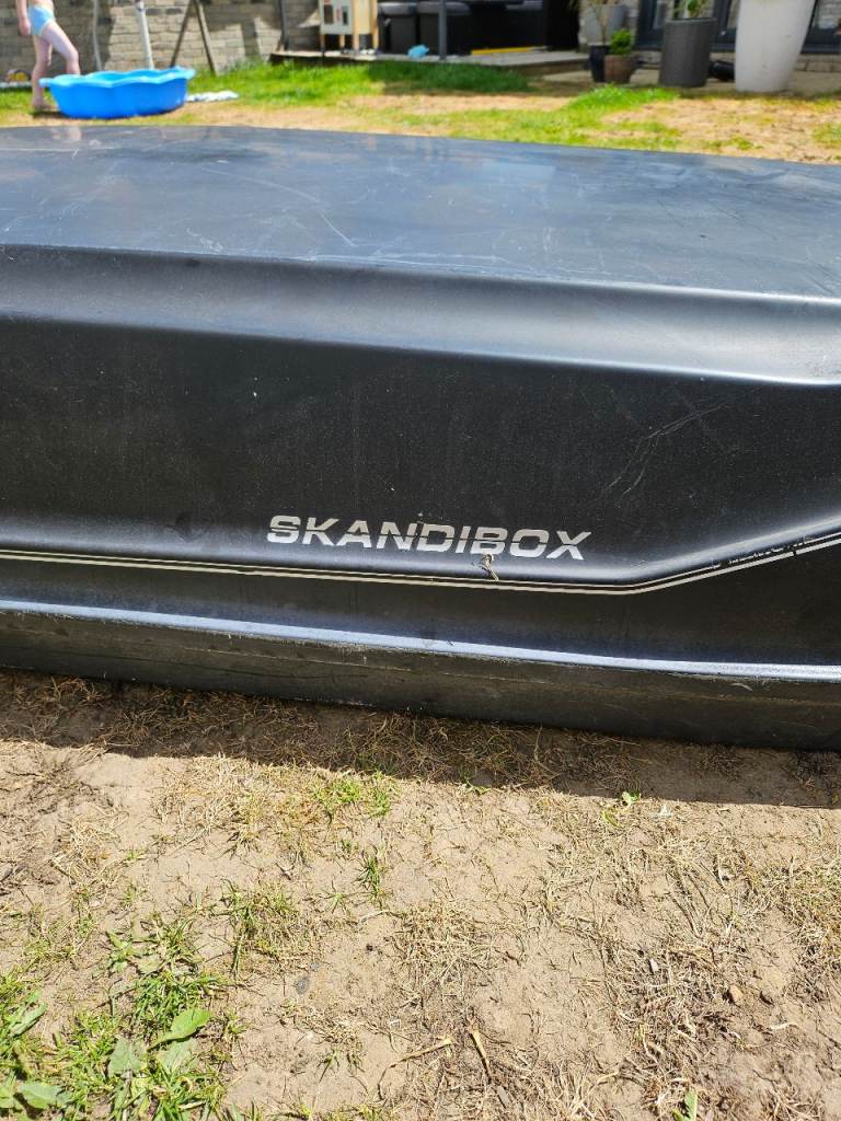 Skandibox car roof box