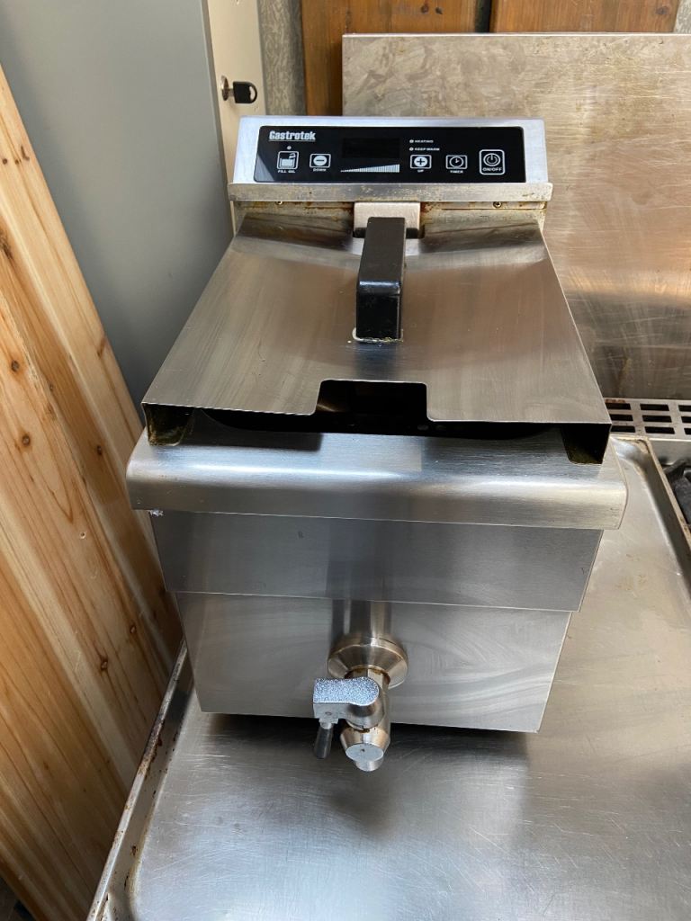 Electrolux Commercial Induction Fryer – Good Condition