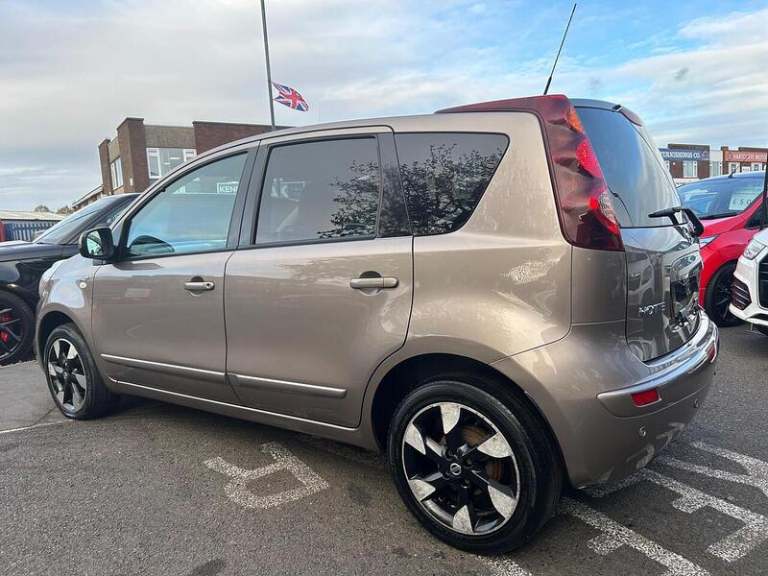2012 Nissan Note 1.6 16V n-tec+ Hatchback 5dr Petrol Manual Euro 5 (110 ps) Hatchback Petrol Manual
