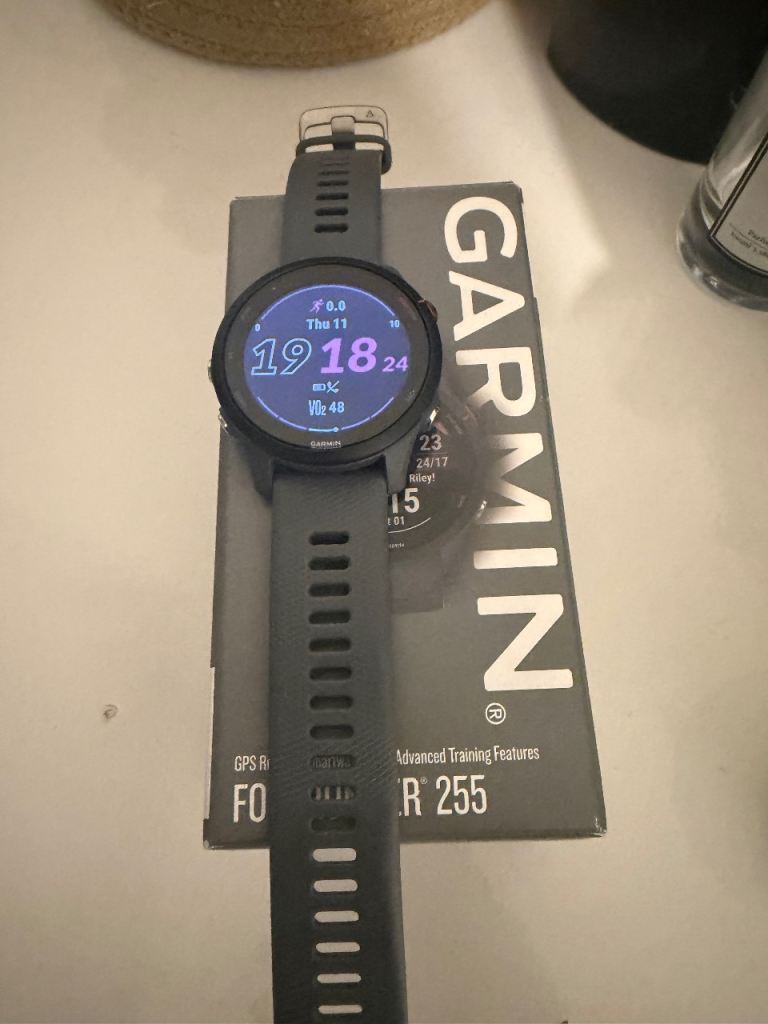 Garmin forerunner 255 