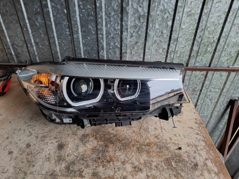 Bmw 5 series  g30 g31 headlight led driver right side 
