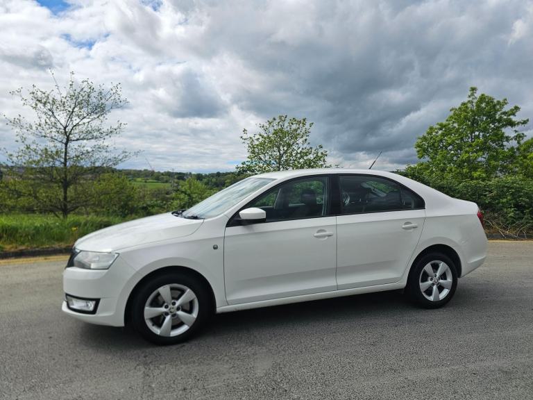 Skoda Rapid 1.6 TDi SE 2014  * £20 Road Tax **
