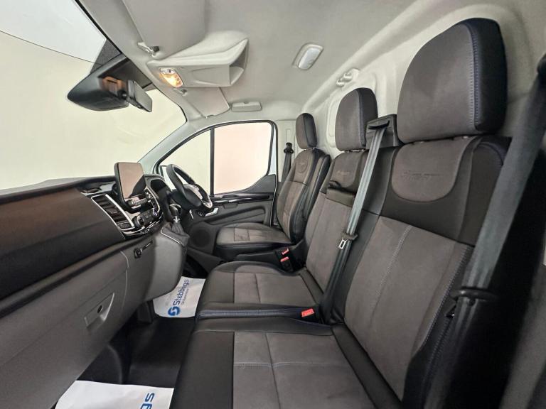 2023 Ford Transit Custom 2.0 EcoBlue 170ps Low Roof Limited Van PANEL VAN DIESEL Manual