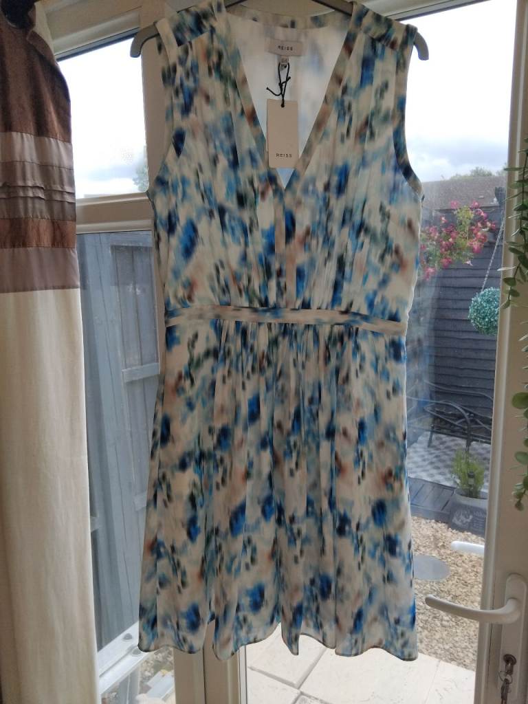 NEW..Reiss dress..size 12..shades of blue