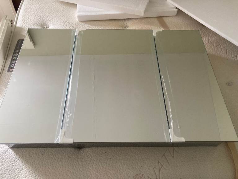 image for Brand New Bathroom Mirror Cabinet - never used and still in original packaging