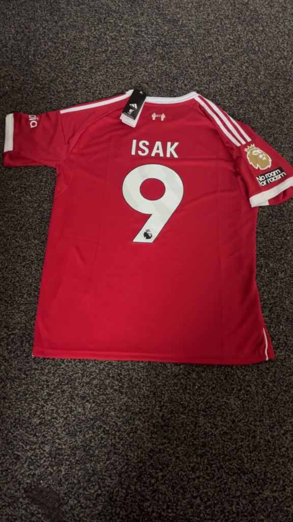 Alexander Isak #9 Liverpool FC Home Kit 2025/26 Size Large Adidas Brand New Tags