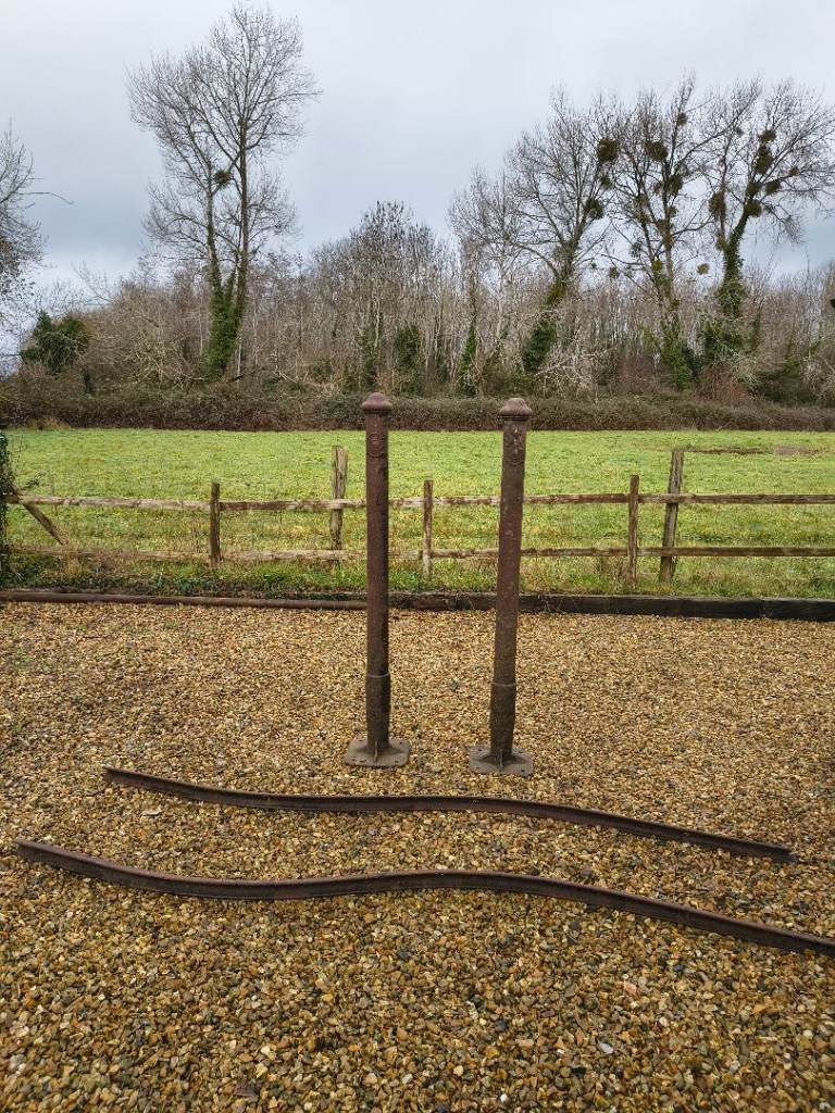 Cast Iron Stable Partition Posts & Rails – Architectural salvage