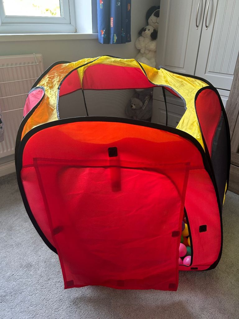 Baby toddler play tent style ball pit