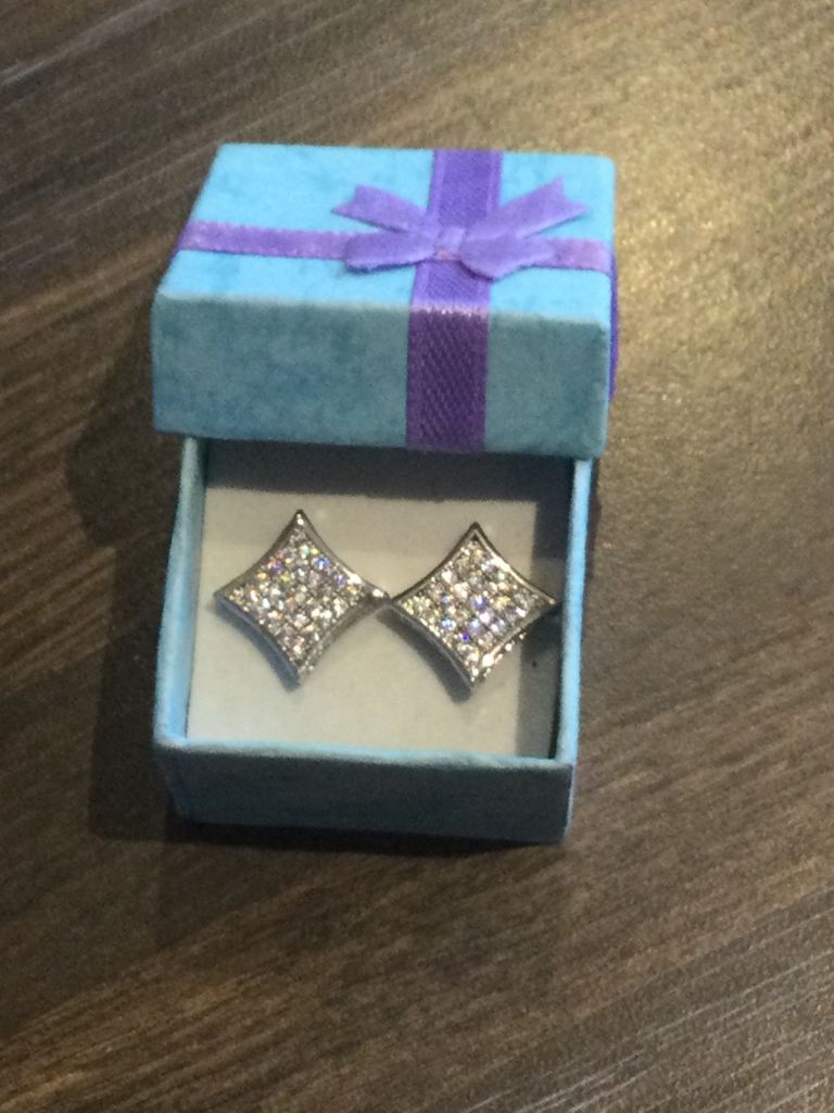 Gorgeous earrings. £3 per pair. Only £1.75 postage or can collect from