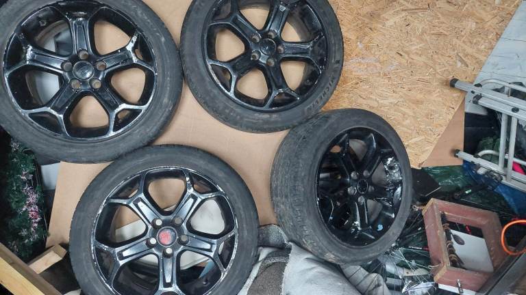 Ford 5 stud alloys 