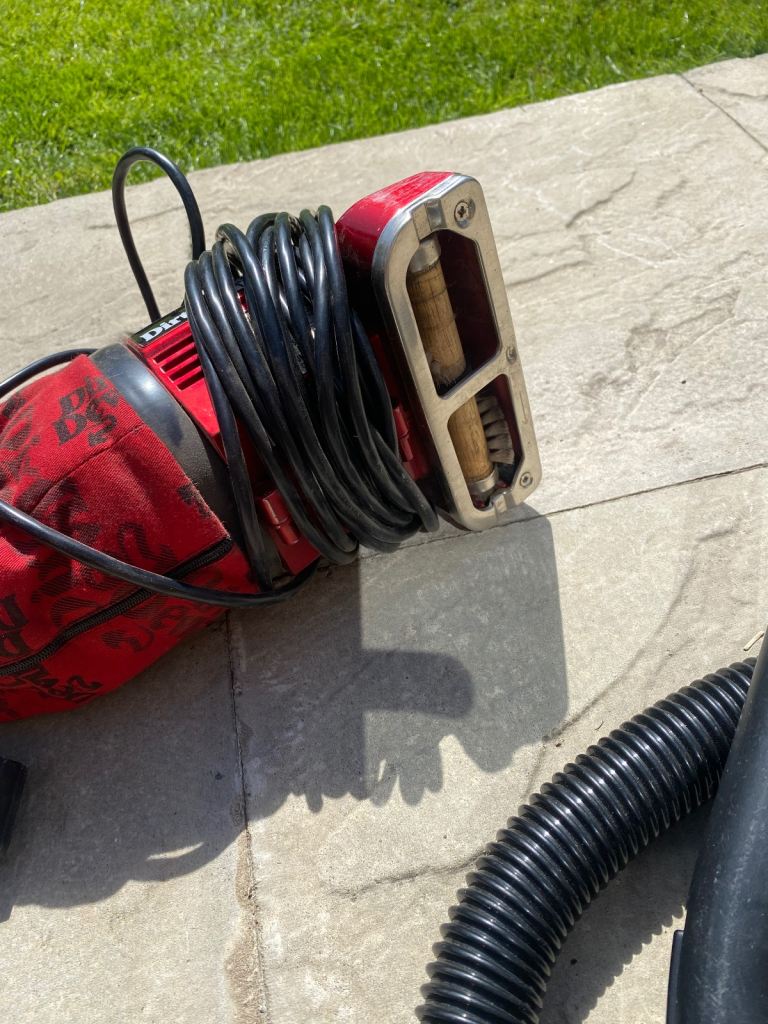 Dirt devil vacuum