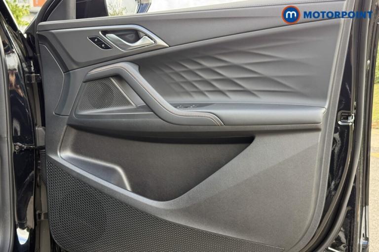 2025 MG MG HS 1.5 T-GDI Trophy 5dr DCT SUV Petrol Automatic