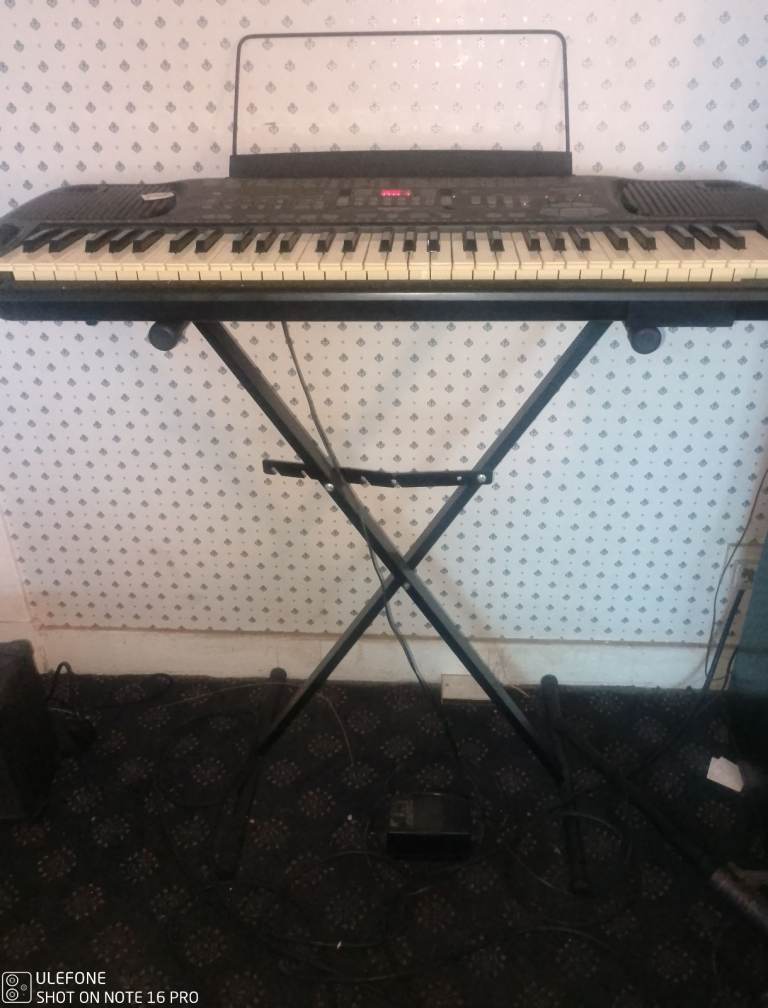 Keyboard with stand 