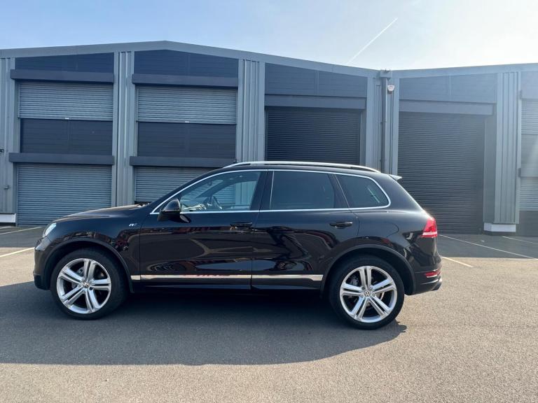 2013 Volkswagen Touareg 3.0 TDI V6 BlueMotion Tech R-Line Tiptronic 4WD Euro 5 (s/s) 5dr ESTATE D...