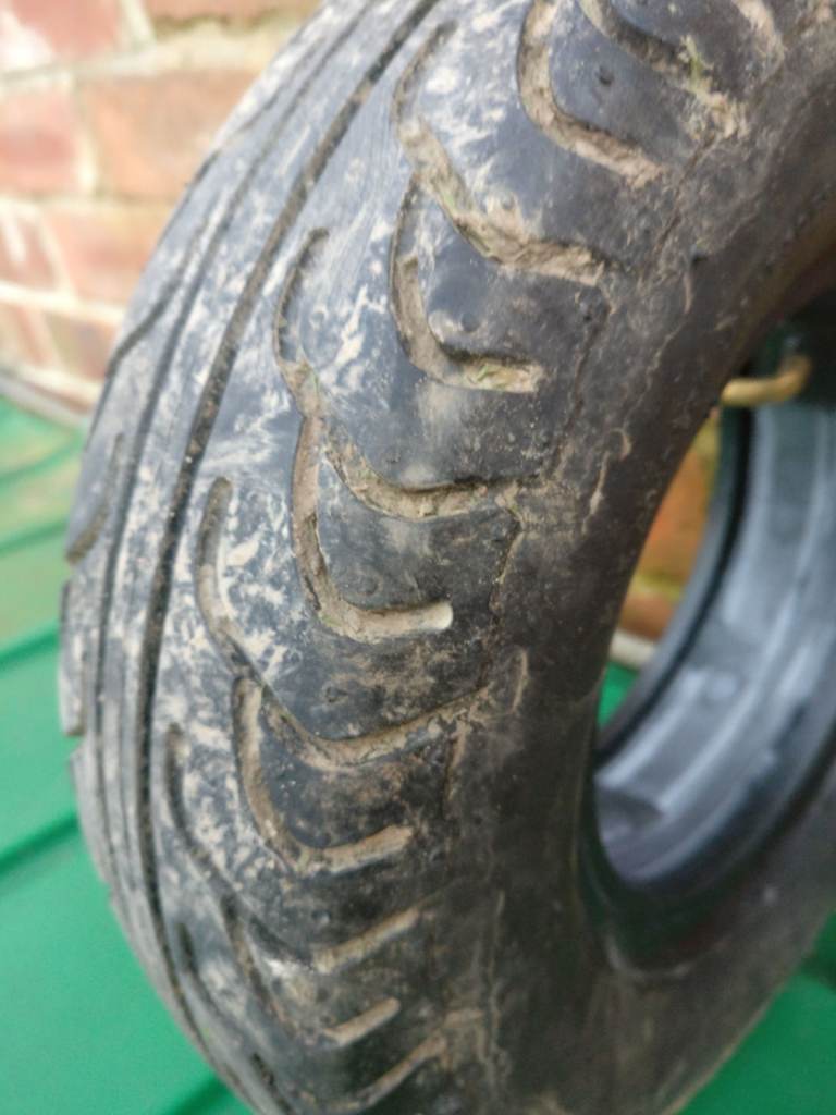 4 Scooter tyres 