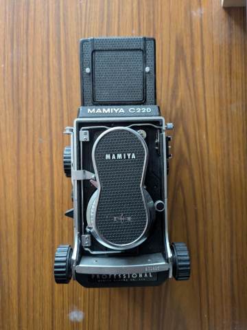 Mamiya C220 Professional Medium Format TLR Camera, £200.00 for Sale