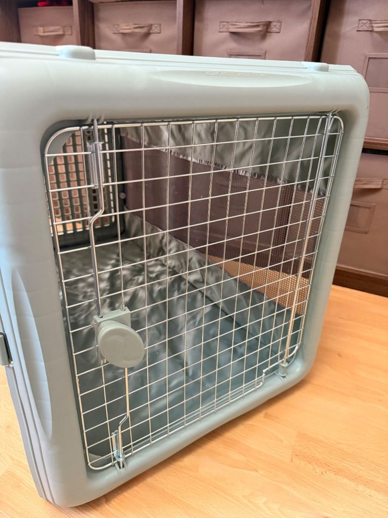 Sportspet pop open foldable secure dog crate