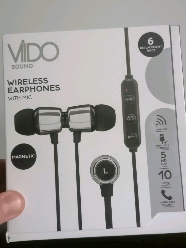  Brand new, Wireless earphones with Mic.