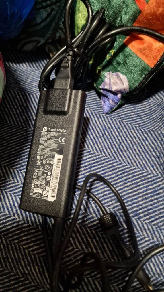Hp travel adapter 90W eu plug