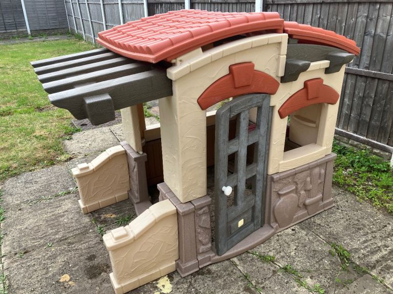 Kids Outdoor Playhouse