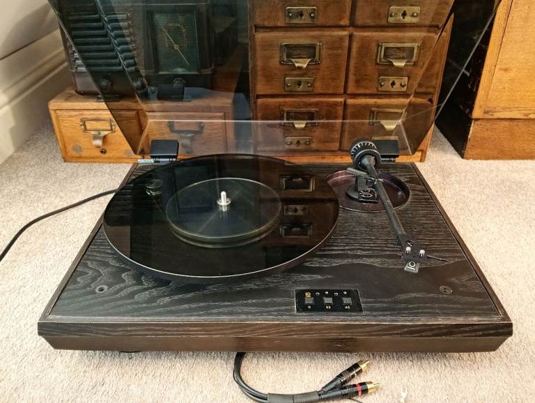 Rare vintage Logic turntable, record deck