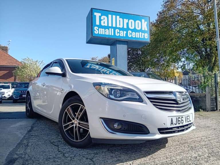 2017 Vauxhall Insignia 1.4T SRi Nav 5dr [Start Stop] HATCHBACK PETROL Manual