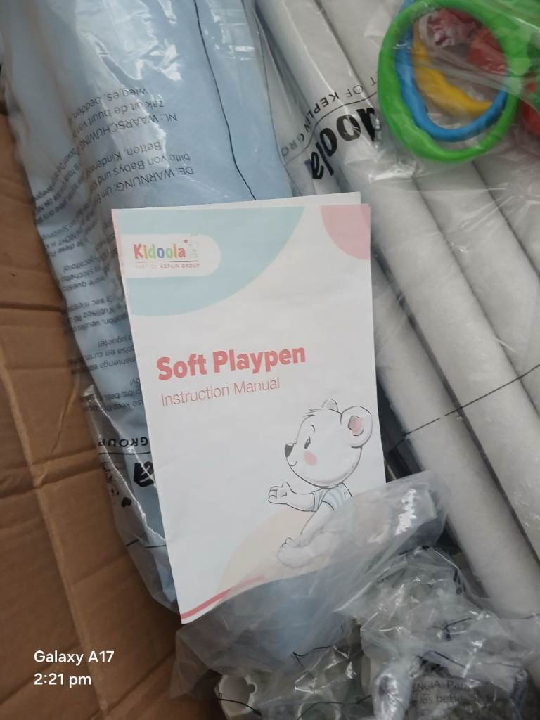 Brand New Kidoola Soft Playpen + Ball Pit - Complete with All Parts!