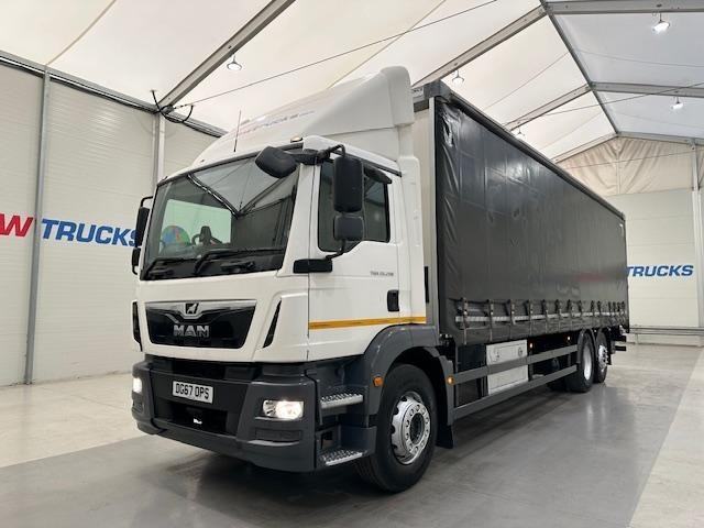 MAN TGM 26.290 6x2 Rear Lift Curtainsider