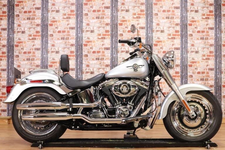 2014 HARLEY DAVIDSON FLSTF FAT BOY - ONLY 4,078 MILES - ABSOLUTELY STUNNING!!