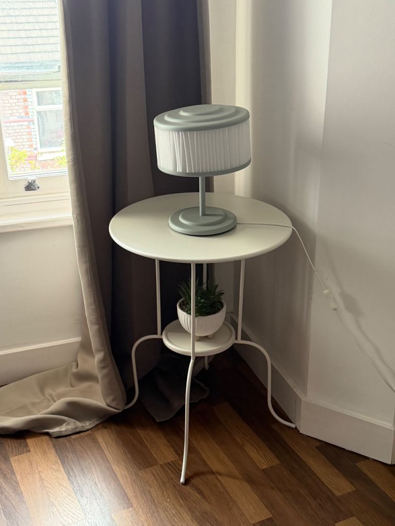White Metal Side Table with Grey Table Lamp – Good Condition