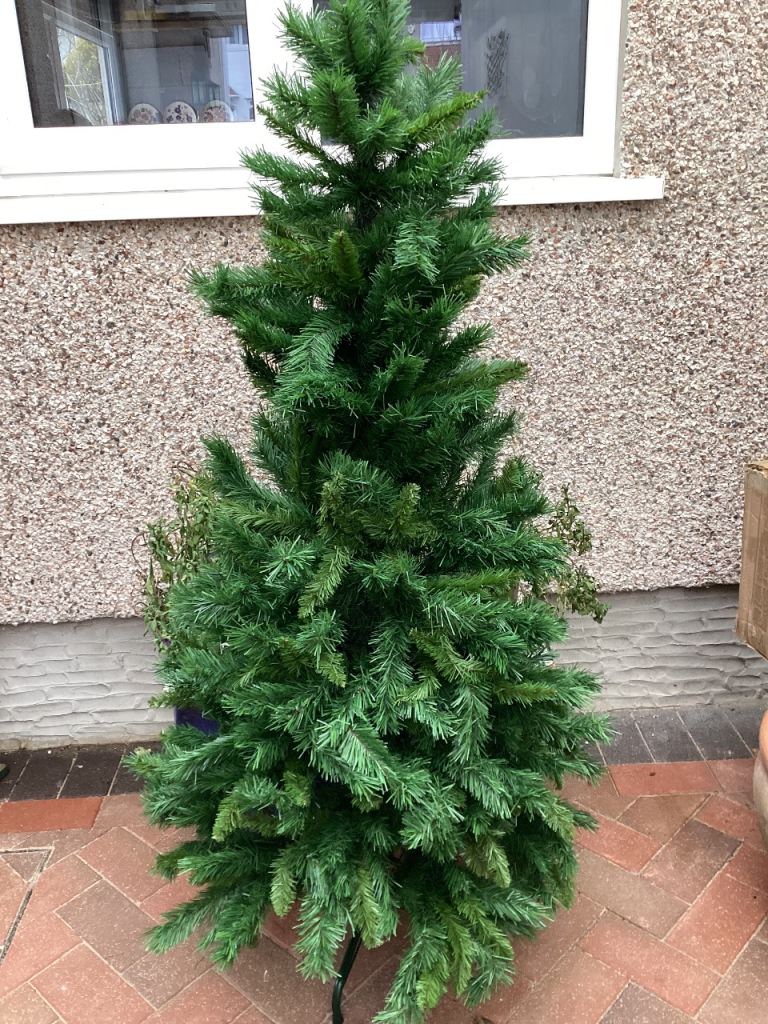 Artificial Xmastree