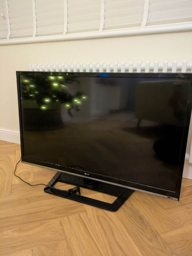 image for 42" LG LED TV 
